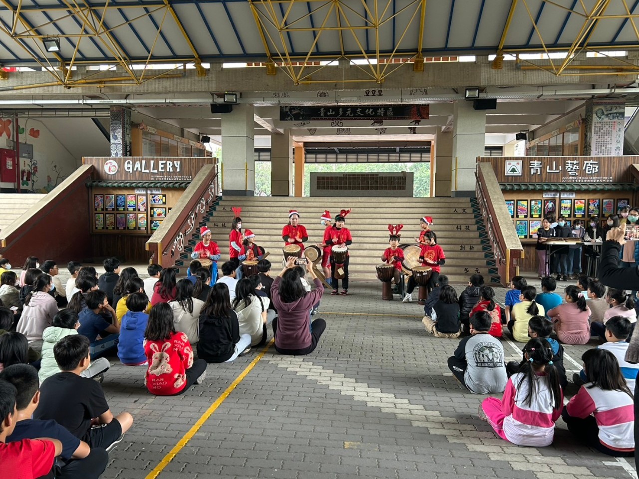 LINE_ALBUM_聖誕活動_241225_2.jpg